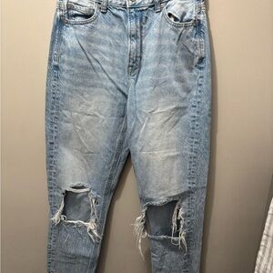 American Eagle Outfitters Light Blue Boyfriend Jeans